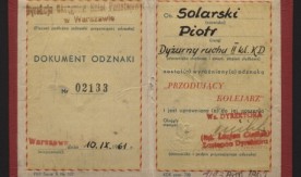 Dokument odznaki "Przodujący kolejarz" nadanej Piotrowi Solarskiemu, dyżurnemu ruchu II klasy Kolei Dojazdowej